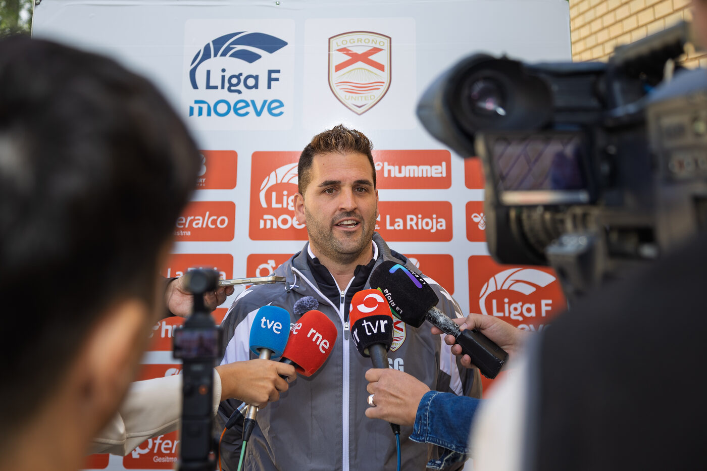 Tomás de Luna en una rueda de prensa